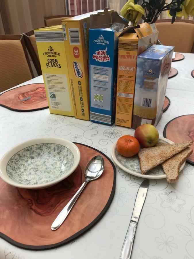 J8 M27 Apartment Southampton Bagian luar foto